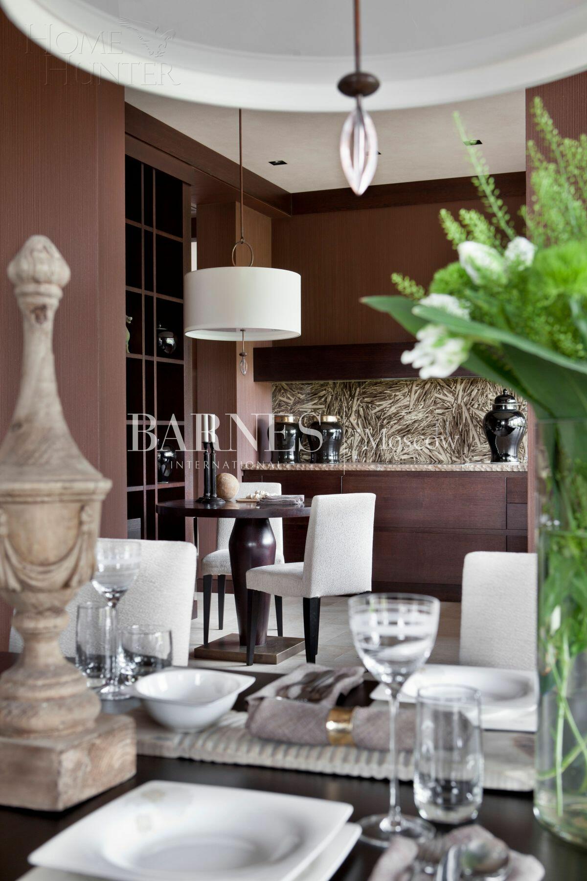 2-этажный коттедж 1 377 м² с отделкой