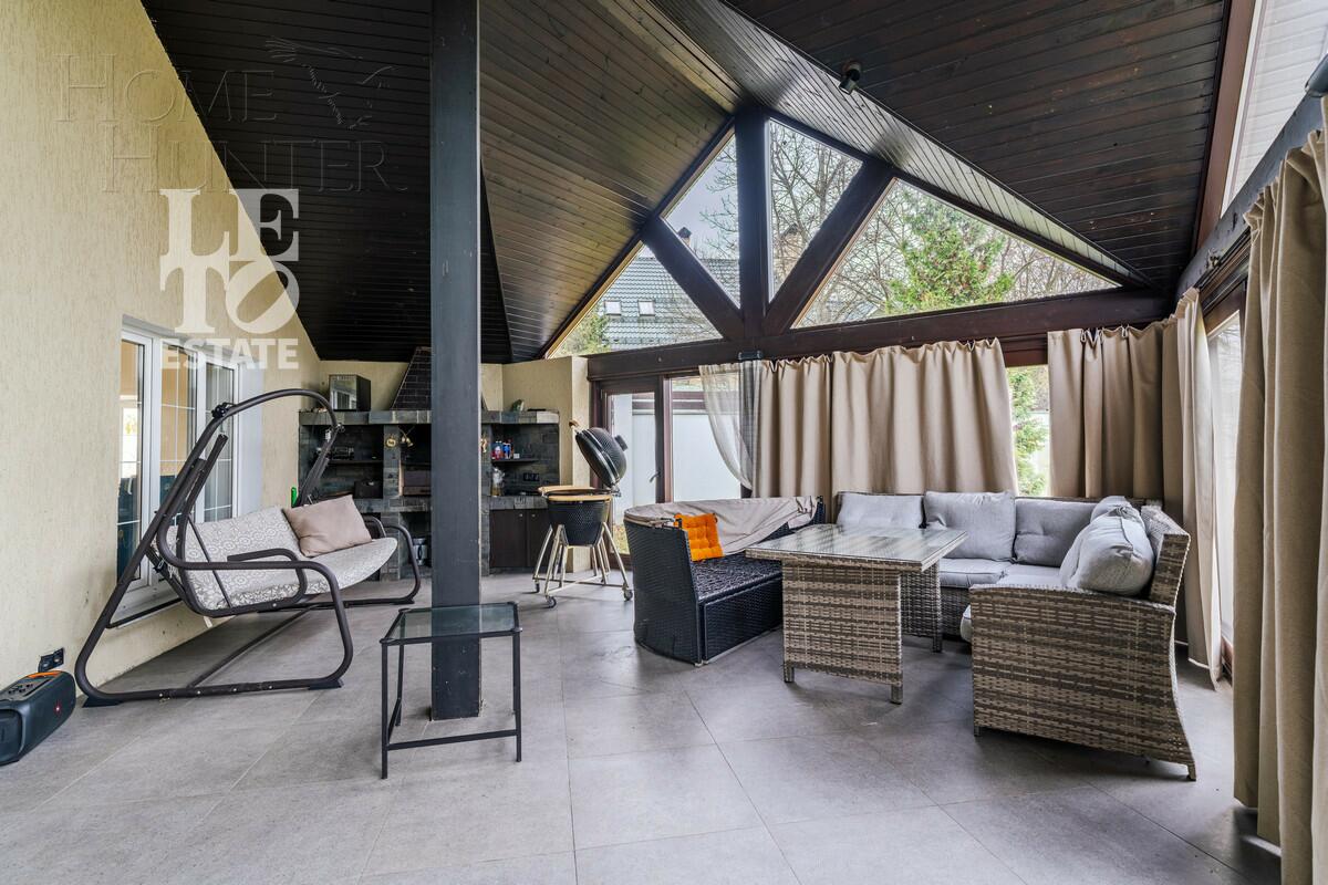 2-этажный коттедж 1 512 м² с отделкой