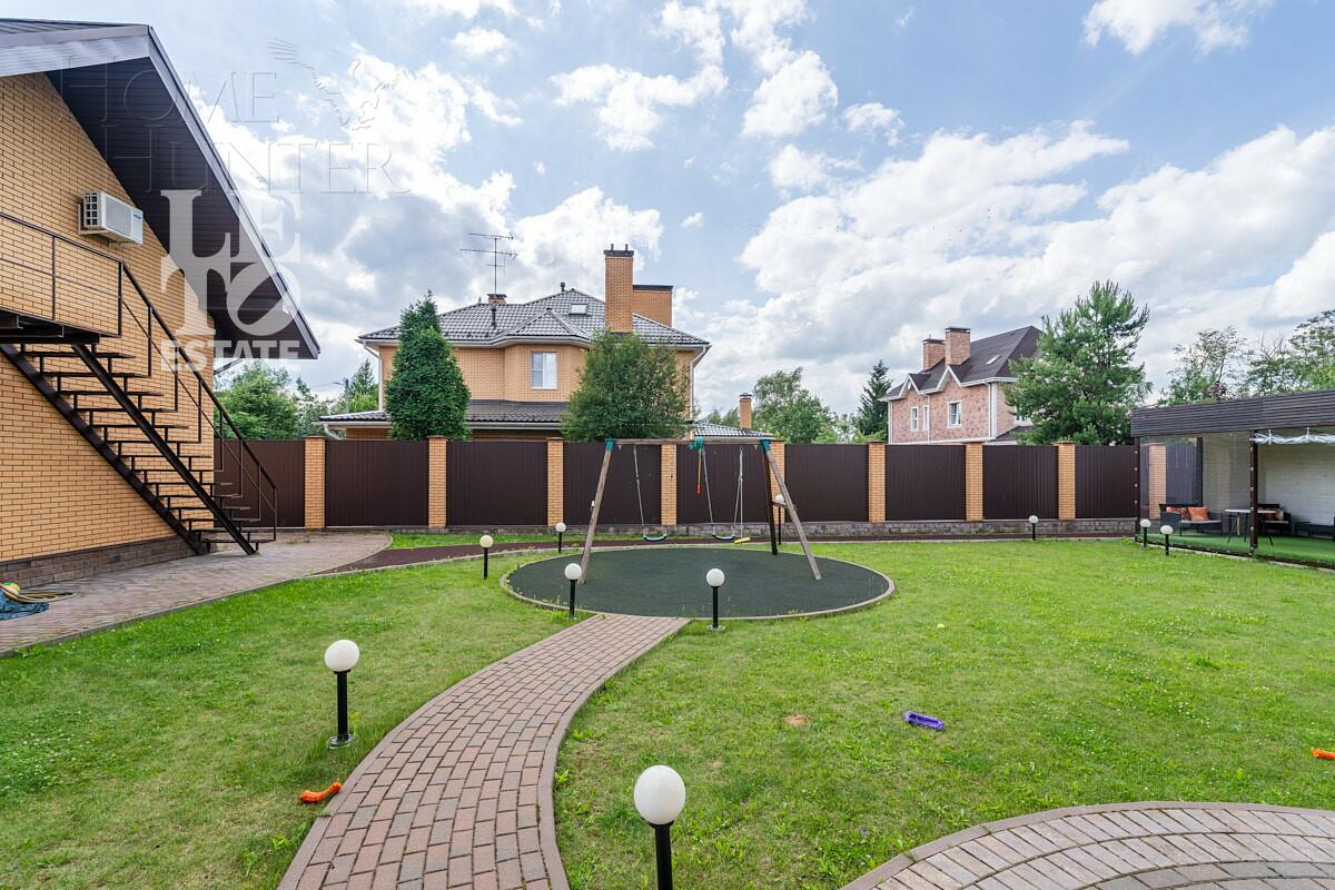 2-этажный коттедж 710 м² с отделкой