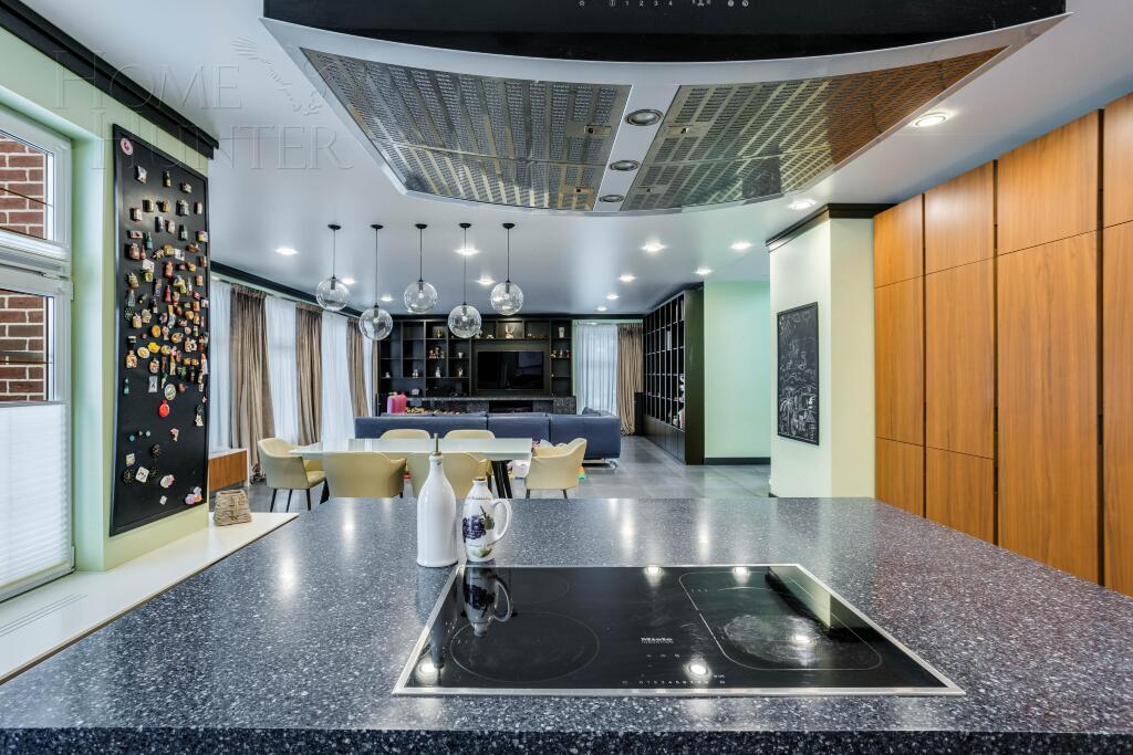 2-этажный коттедж 600 м² с отделкой