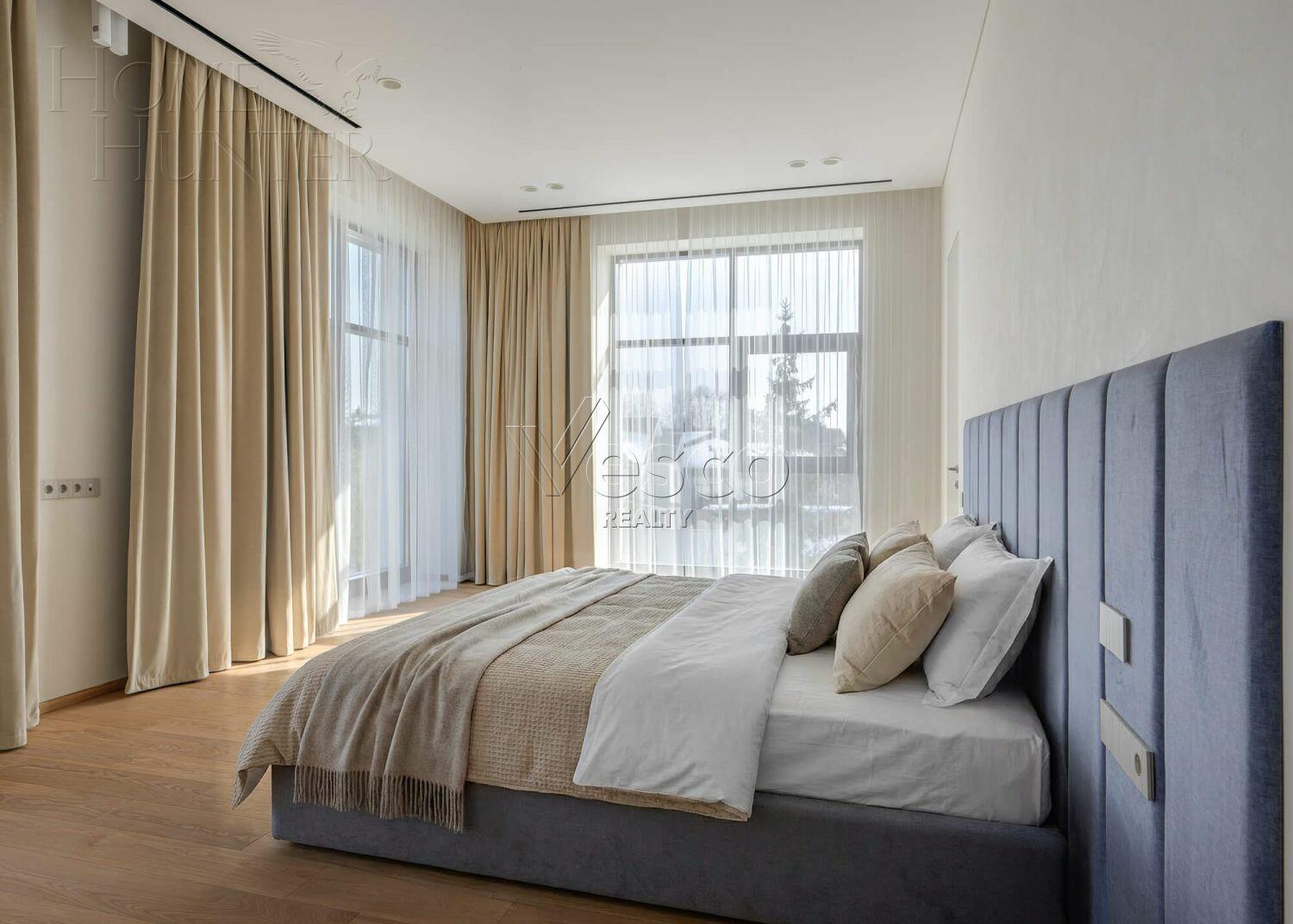 2-этажный коттедж 1 000 м² с отделкой