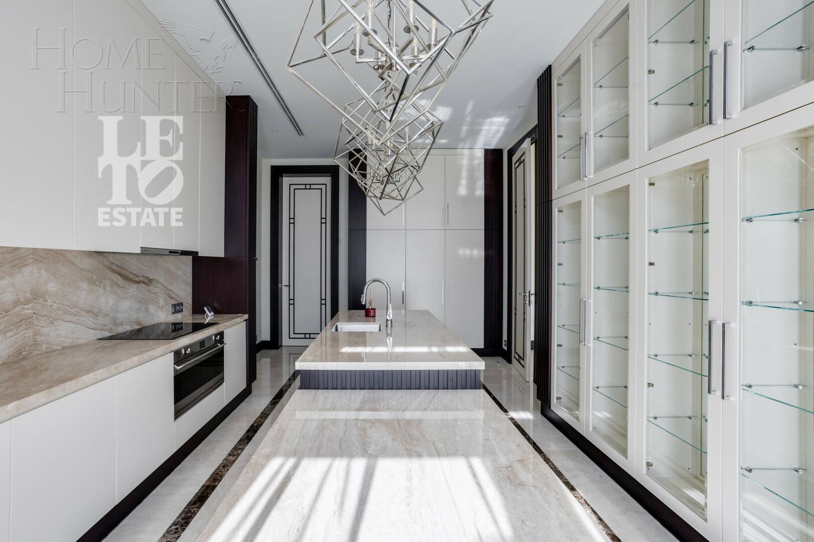 2-этажный коттедж 1 015.19 м² с отделкой