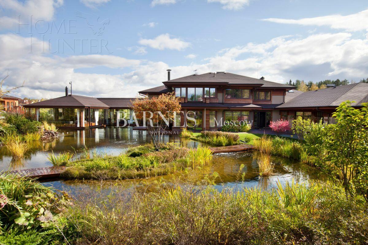 2-этажный коттедж 1 377 м² с отделкой