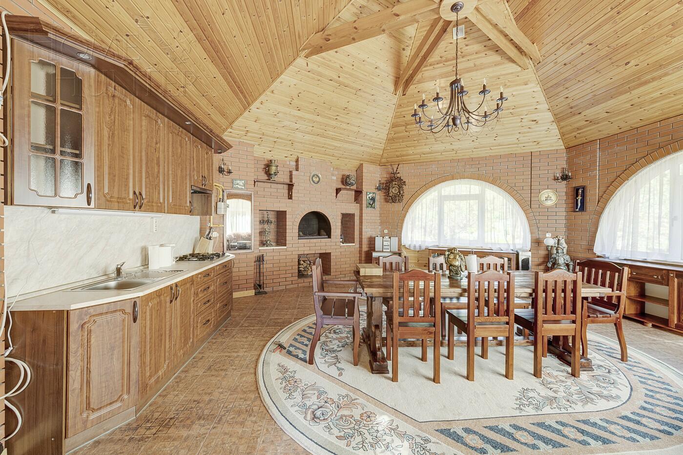 2-этажный коттедж 732 м² с отделкой