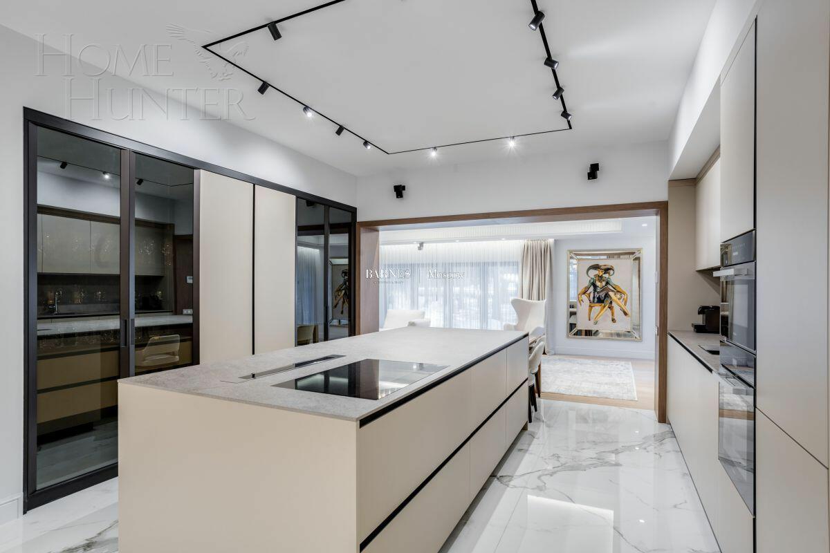 2-этажный коттедж 357 м² с отделкой