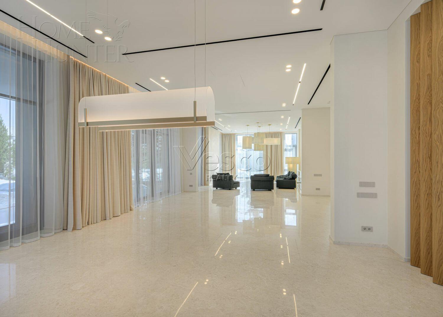 2-этажный коттедж 1 000 м² с отделкой