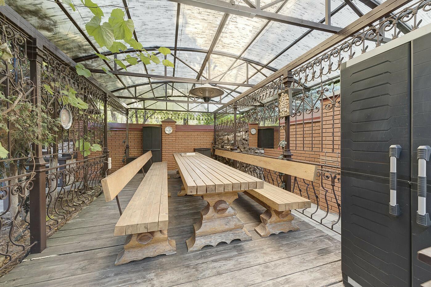 2-этажный коттедж 732 м² с отделкой