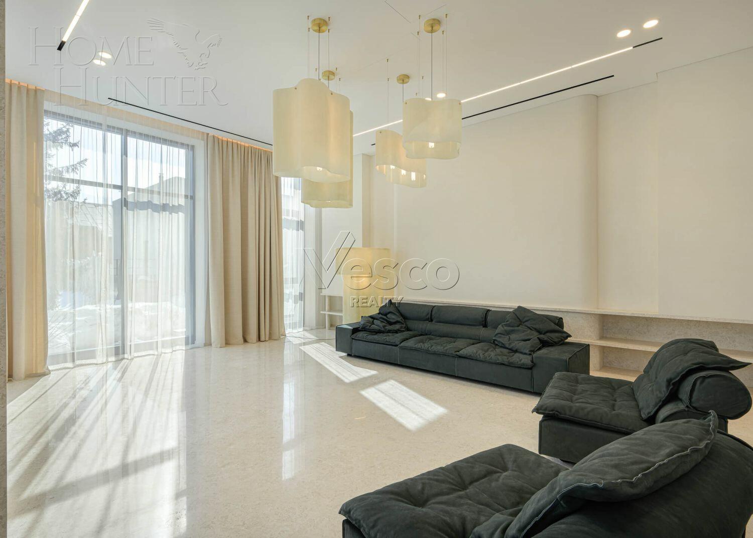 2-этажный коттедж 1 000 м² с отделкой