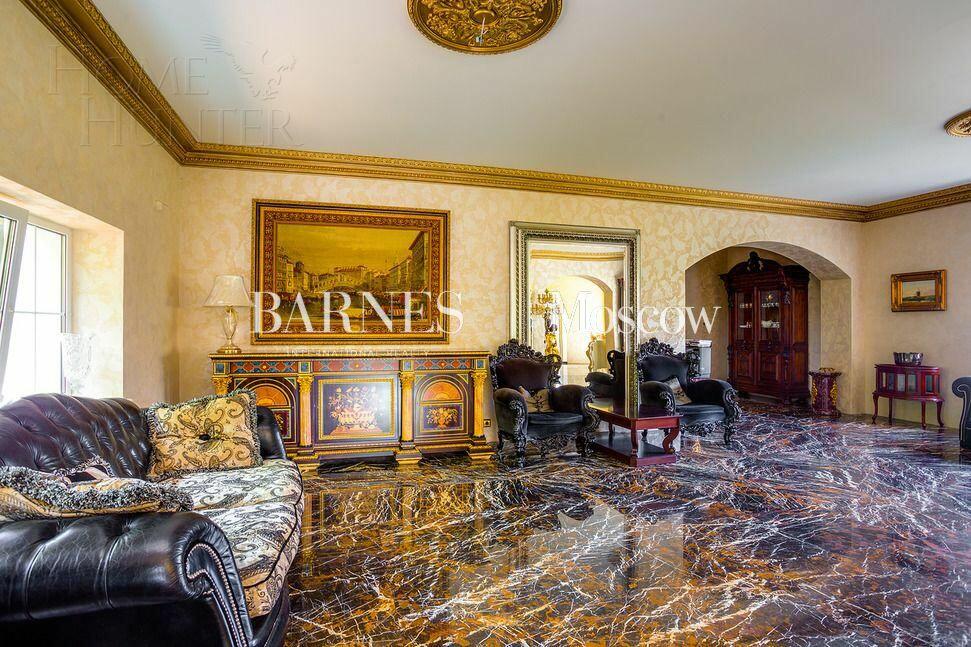 2-этажный коттедж 750 м² с отделкой