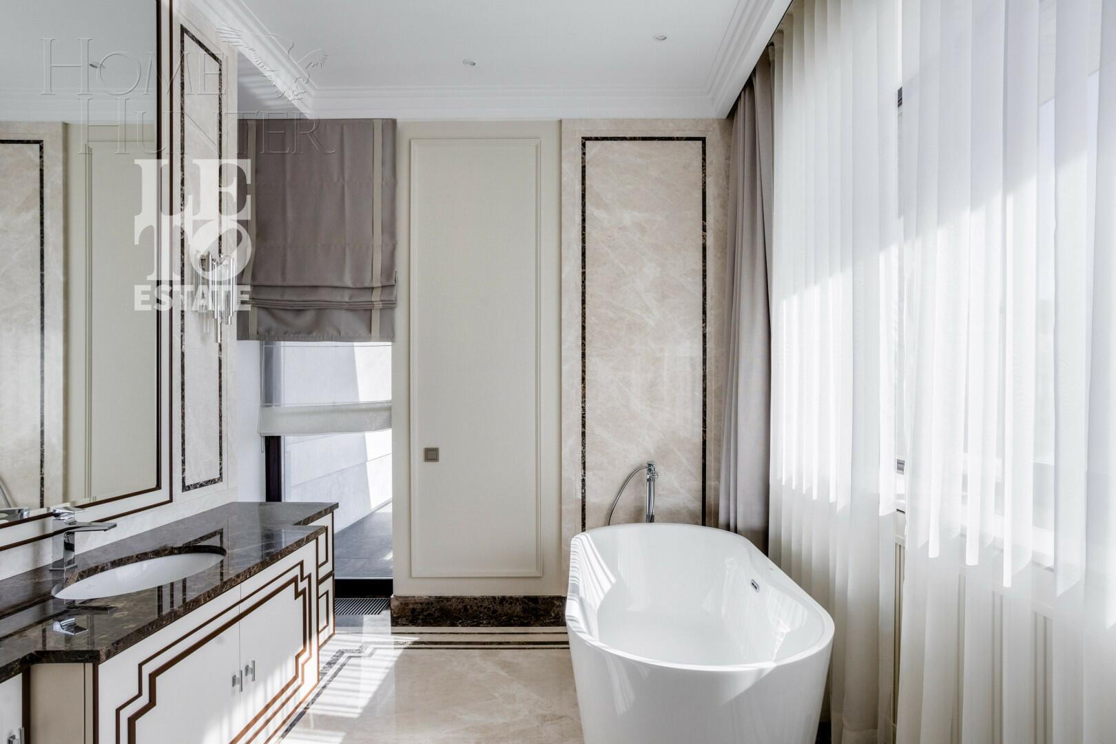 2-этажный коттедж 1 015.19 м² с отделкой