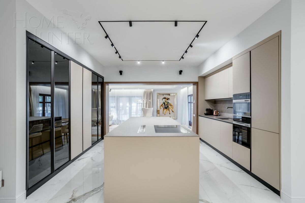 2-этажный коттедж 357 м² с отделкой