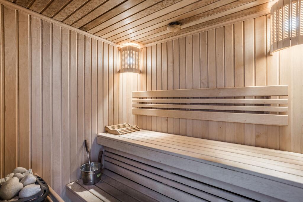 2-этажный коттедж 600 м² с отделкой