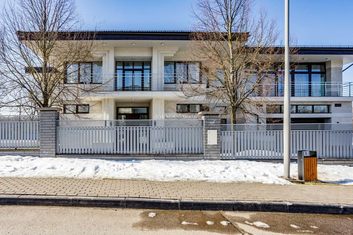 2-этажный коттедж 1 015.19 м² с отделкой