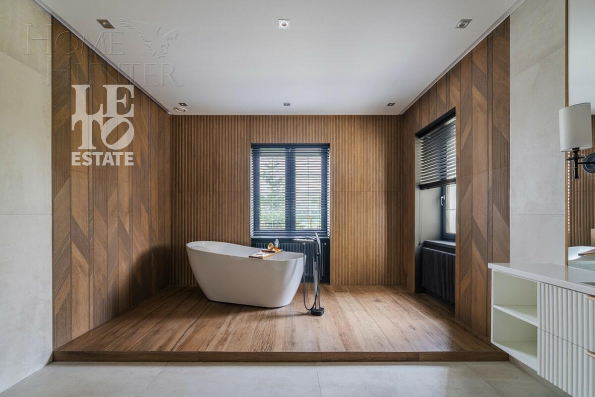 2-этажный коттедж 1 512 м² с отделкой