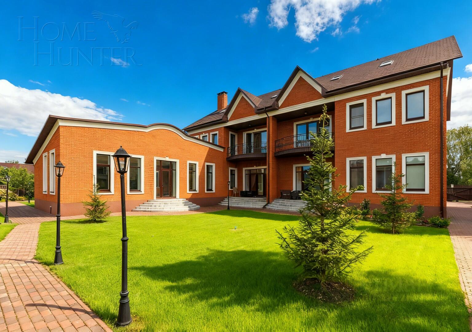 3-этажный коттедж 707.9 м² с отделкой