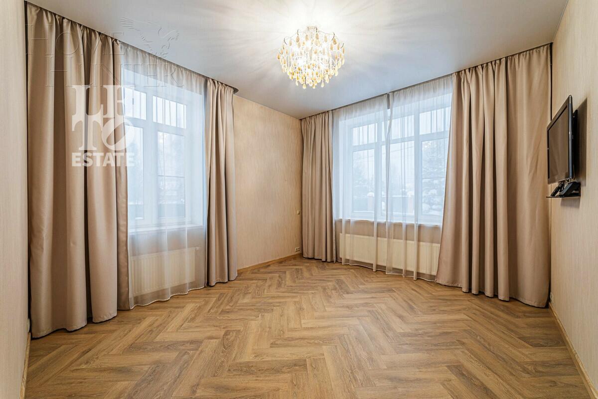 2-этажный коттедж 710 м² с отделкой