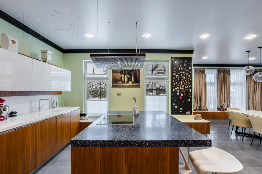 2-этажный коттедж 600 м² с отделкой