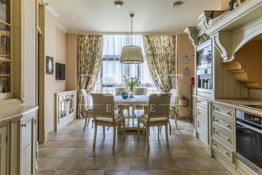 4-КОМН. КВАРТИРА С ОТДЕЛКОЙ 244 М² НА 15 ЭТАЖЕ