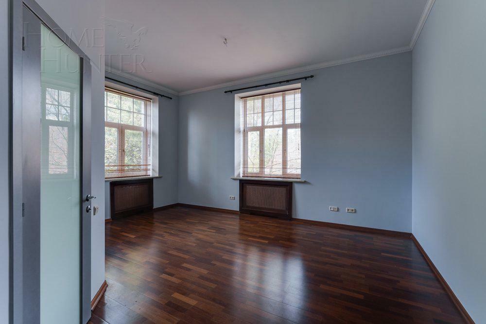 2-этажный коттедж 680 м² с отделкой