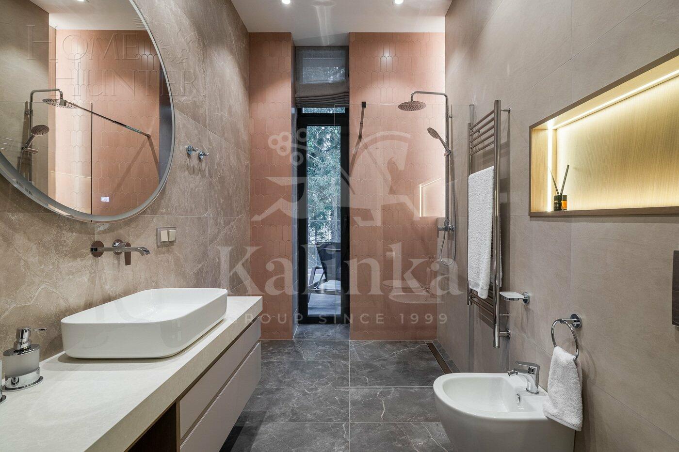 2-этажный коттедж 380 м² с отделкой