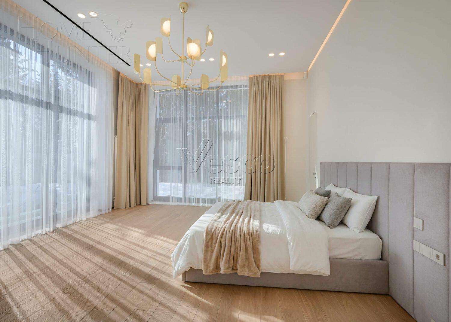 2-этажный коттедж 1 000 м² с отделкой