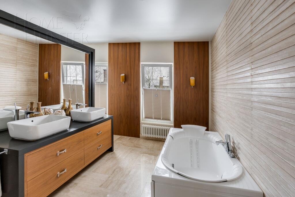 2-этажный коттедж 600 м² с отделкой