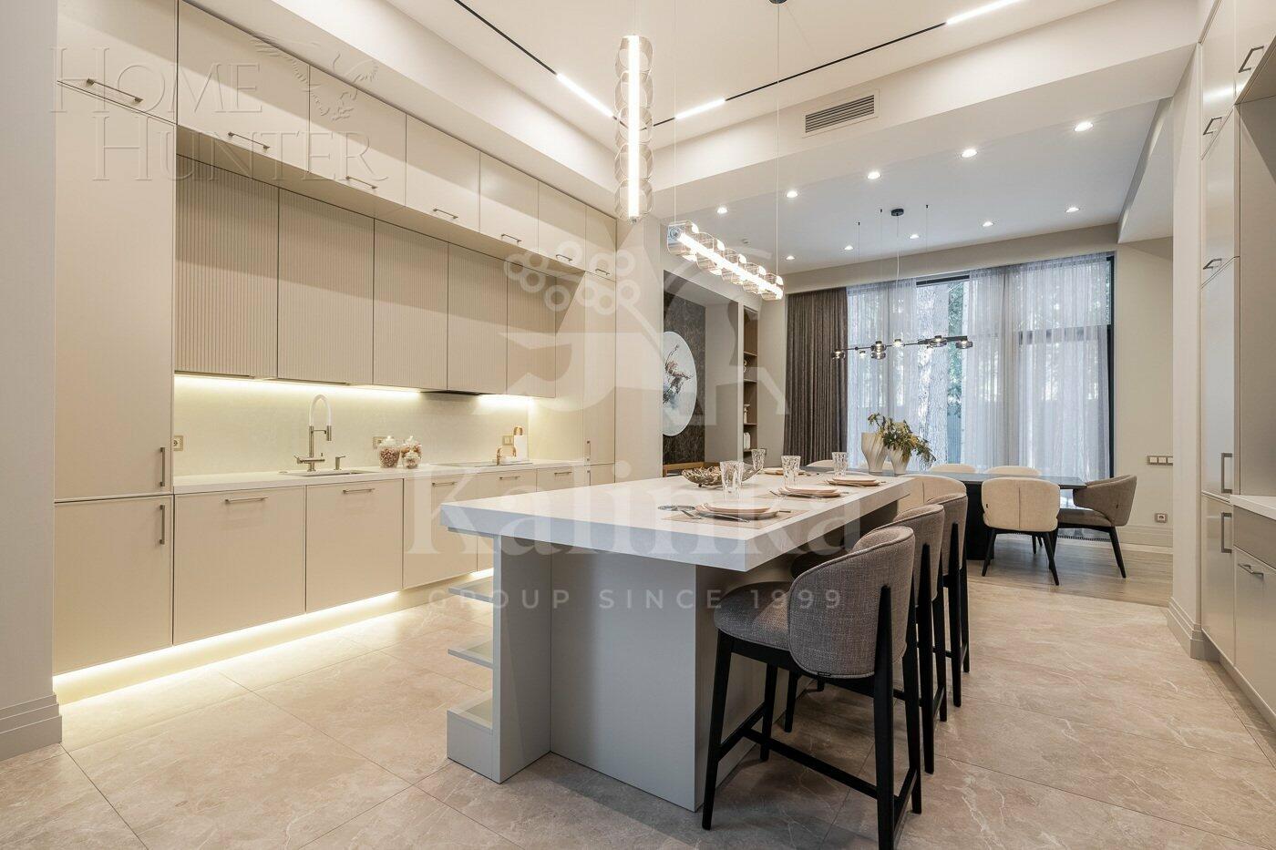 2-этажный коттедж 380 м² с отделкой