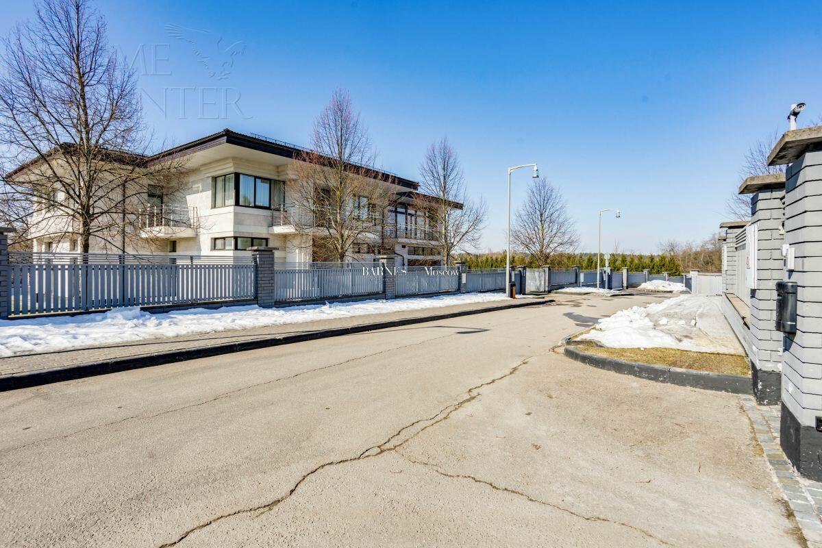 2-этажный коттедж 1 015.19 м² с отделкой