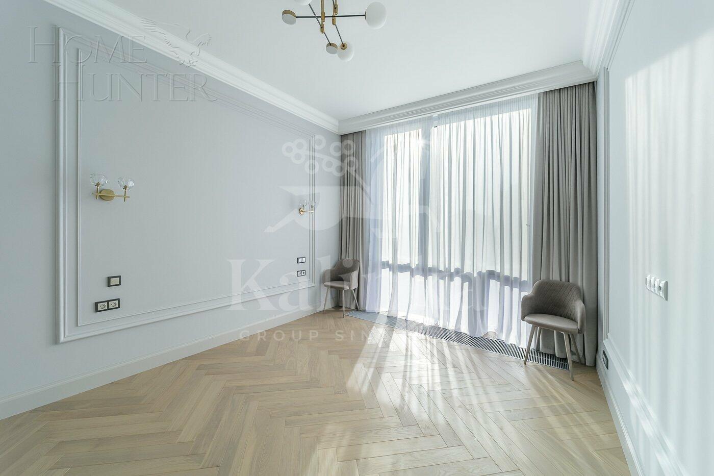 4-КОМН. КВАРТИРА С ОТДЕЛКОЙ 140 М² НА 10 ЭТАЖЕ