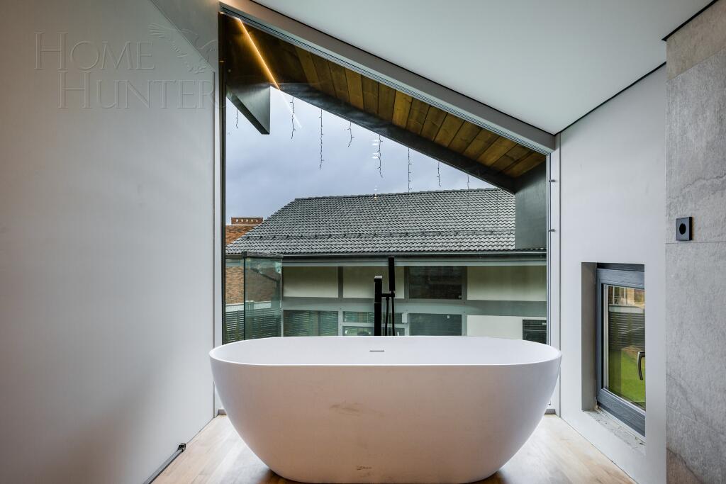 2-этажный коттедж 350 м² с отделкой