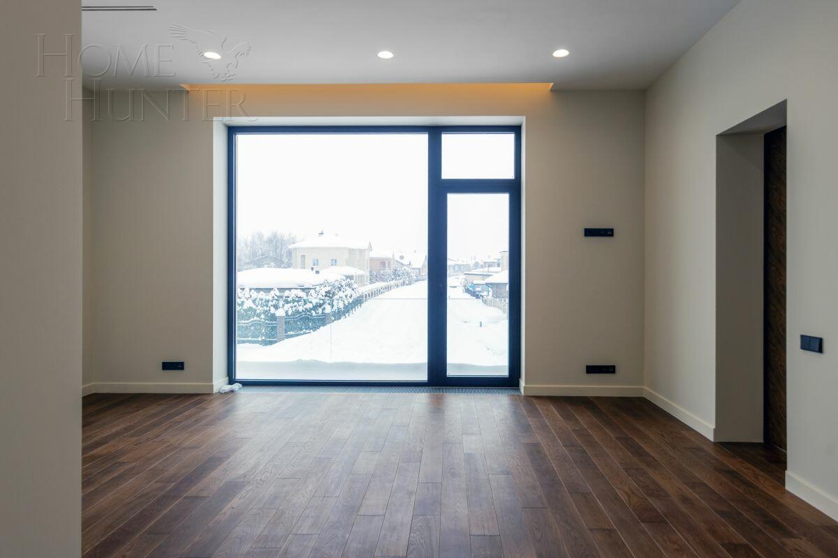 2-этажный коттедж 350 м² с отделкой