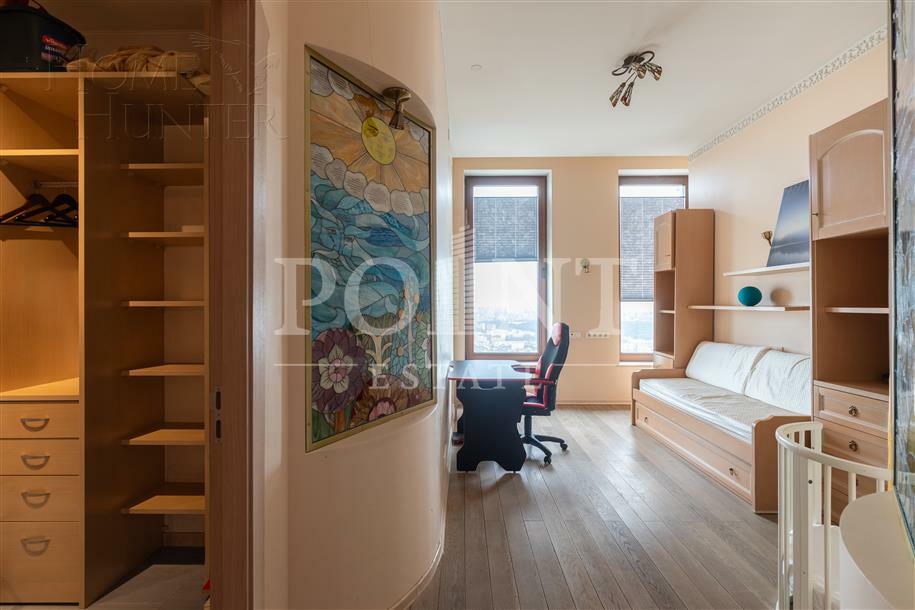 4-КОМН. КВАРТИРА С ОТДЕЛКОЙ 165.4 М² НА 52 ЭТАЖЕ