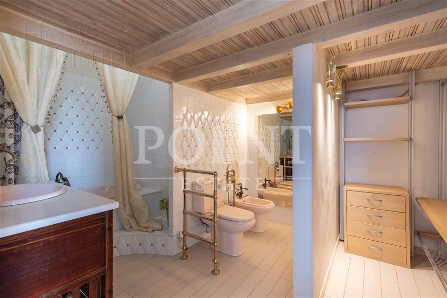 4-КОМН. КВАРТИРА С ОТДЕЛКОЙ 165.4 М² НА 52 ЭТАЖЕ