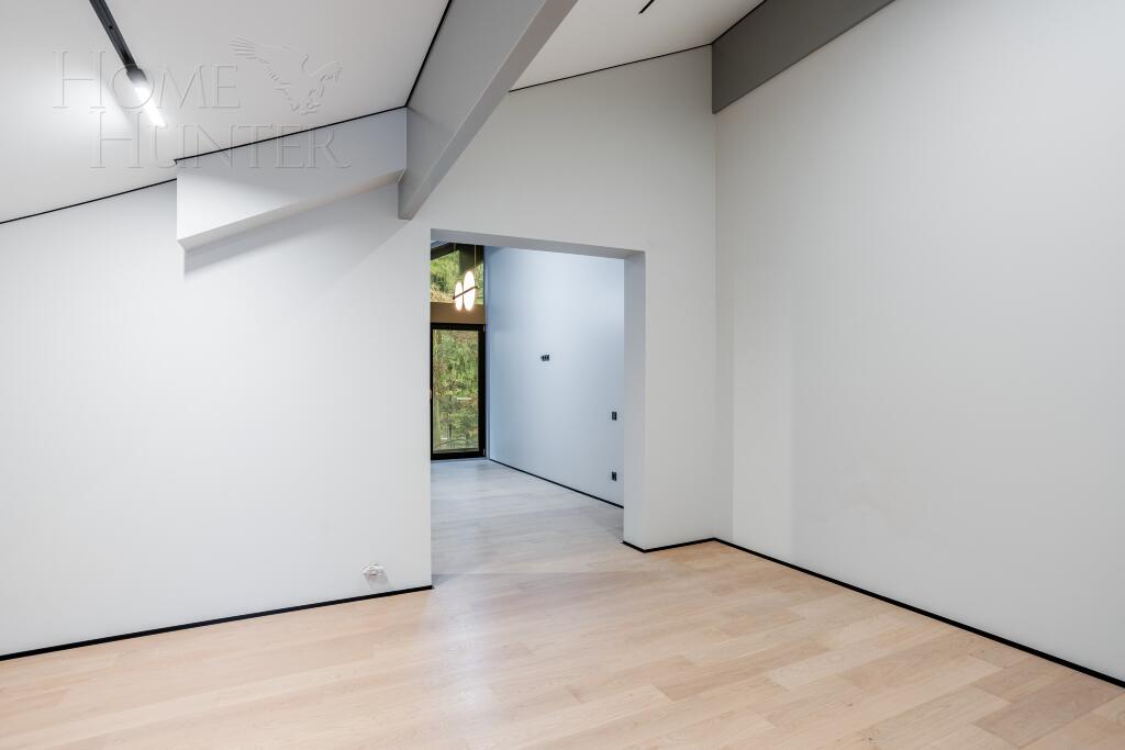 2-этажный коттедж 350 м² с отделкой