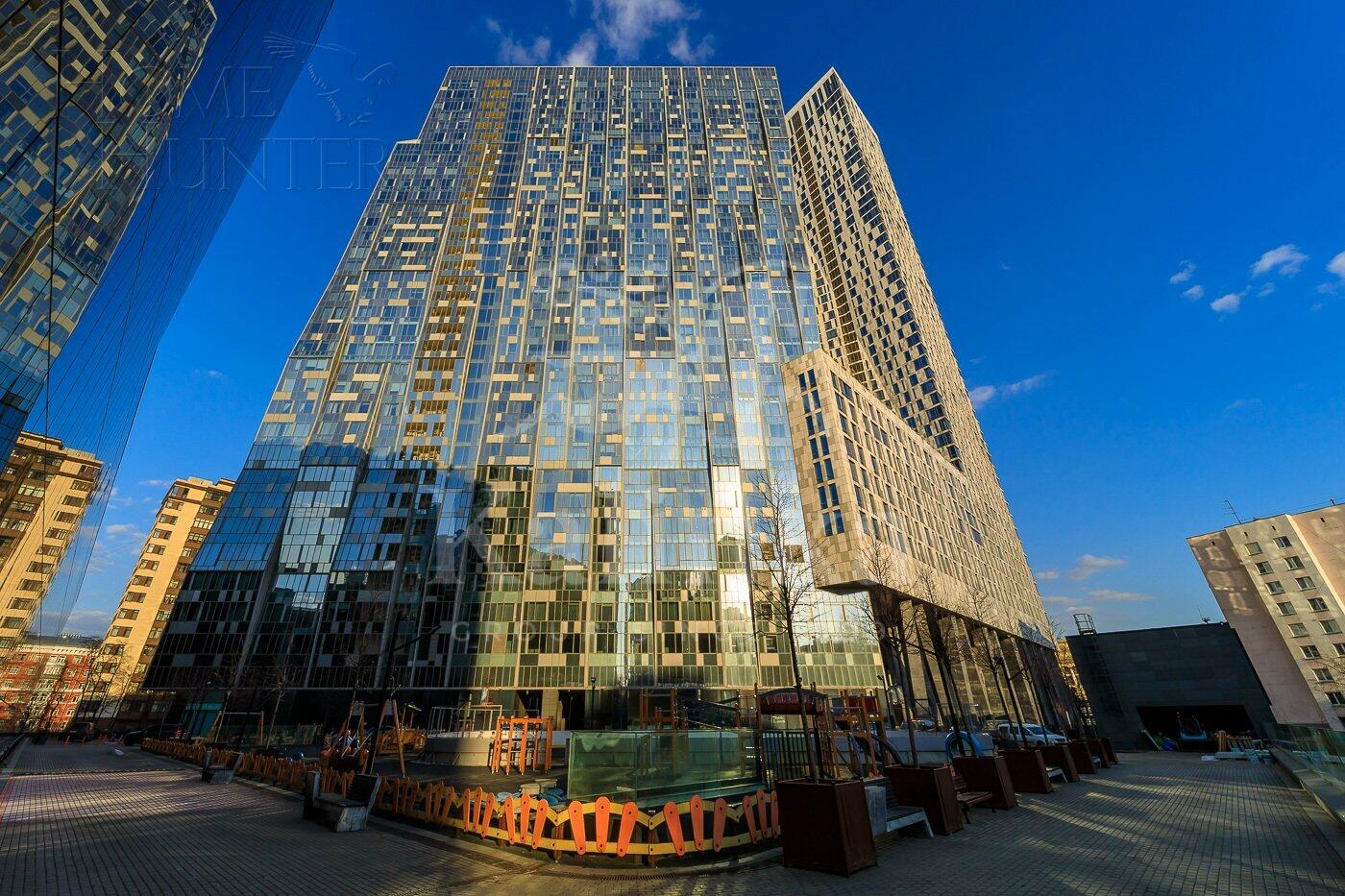 4-КОМН. КВАРТИРА С ОТДЕЛКОЙ 140 М² НА 10 ЭТАЖЕ