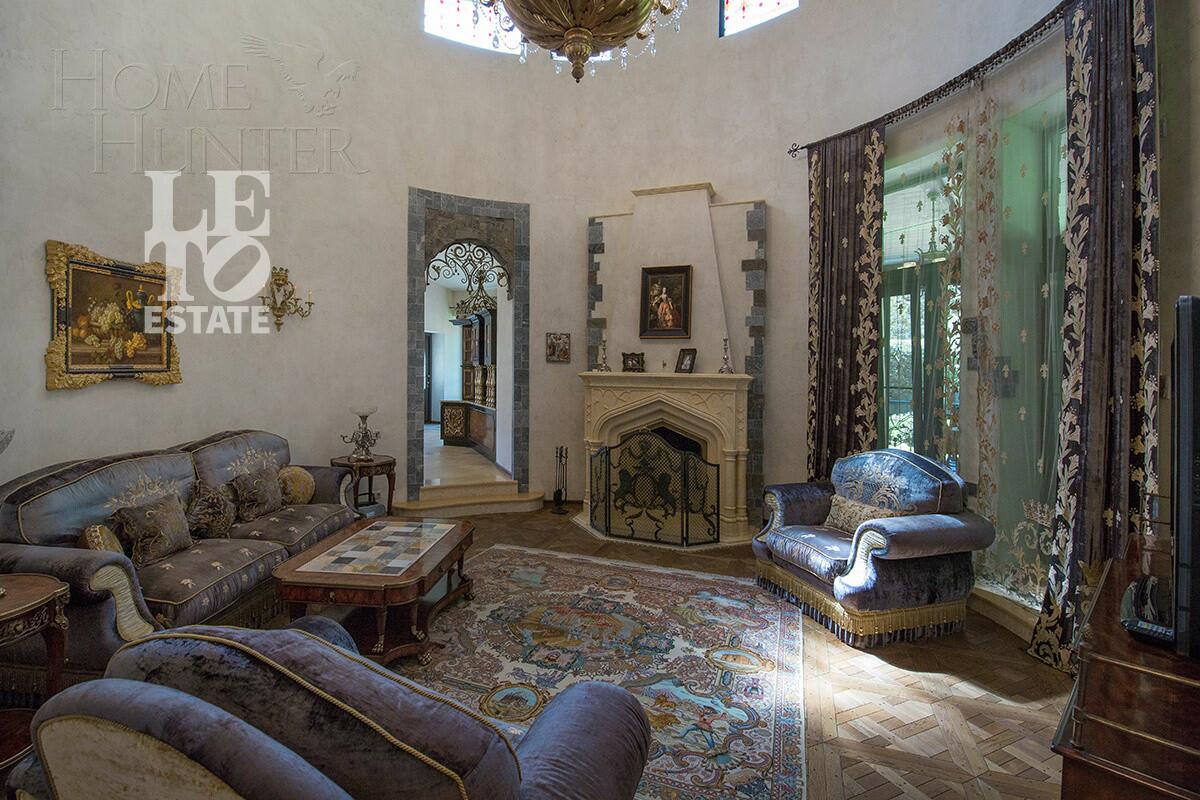 3-этажный коттедж 555 м² с отделкой