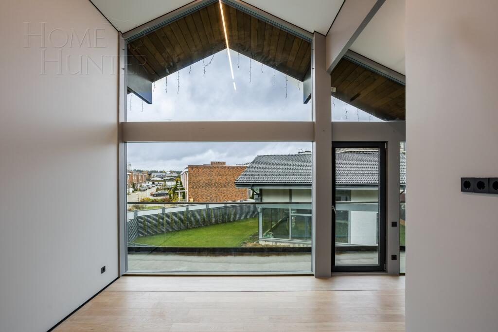 2-этажный коттедж 350 м² с отделкой