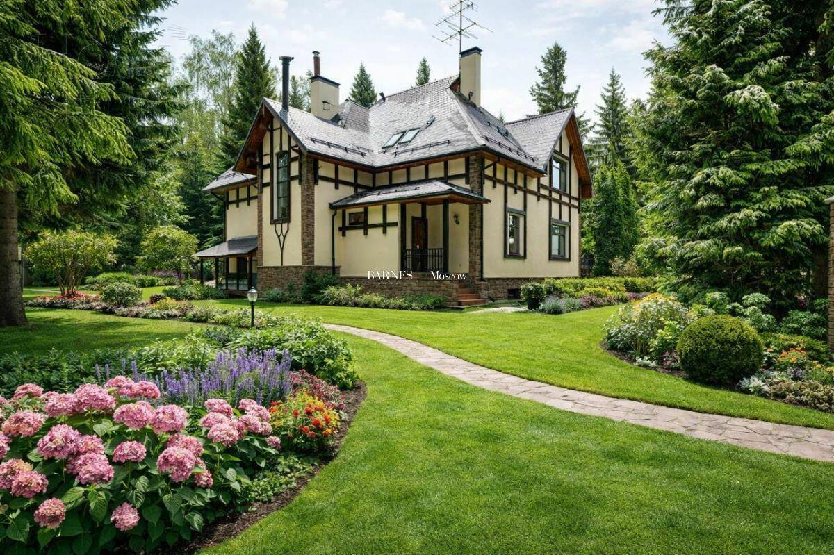 2-этажный коттедж 471 м² с отделкой