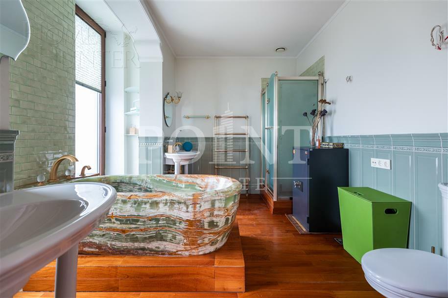 4-КОМН. КВАРТИРА С ОТДЕЛКОЙ 165.4 М² НА 52 ЭТАЖЕ