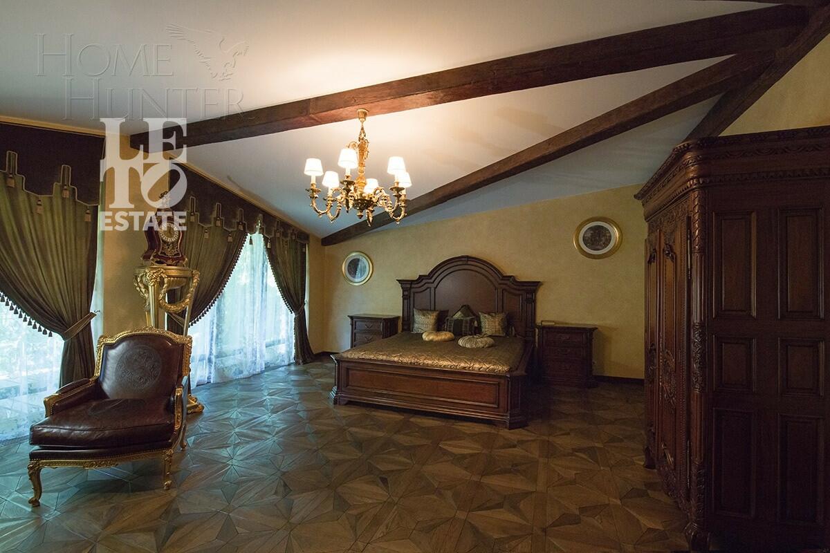 3-этажный коттедж 555 м² с отделкой