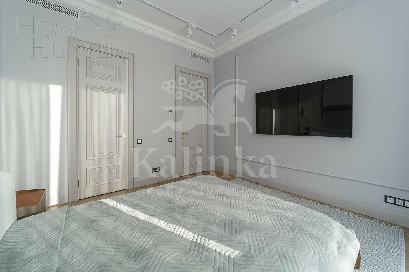 4-КОМН. КВАРТИРА С ОТДЕЛКОЙ 140 М² НА 10 ЭТАЖЕ