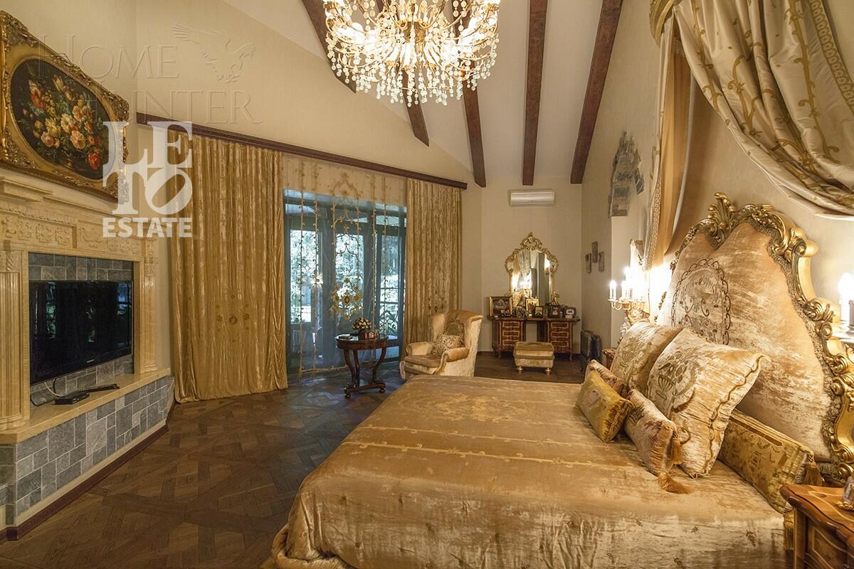 3-этажный коттедж 555 м² с отделкой