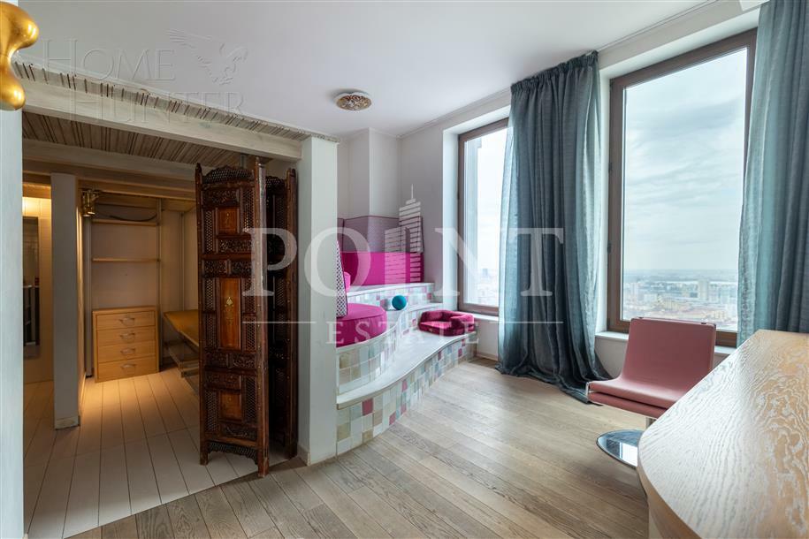 4-КОМН. КВАРТИРА С ОТДЕЛКОЙ 165.4 М² НА 52 ЭТАЖЕ