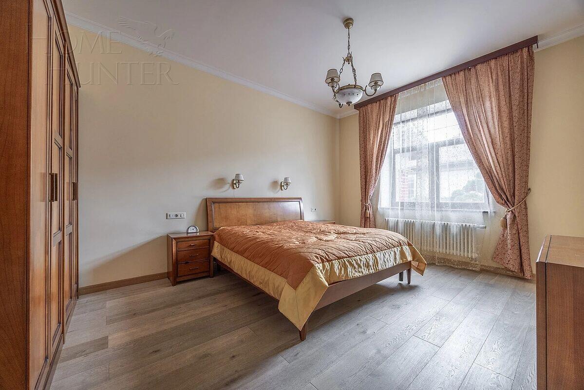 3-этажный коттедж 450 м² с отделкой