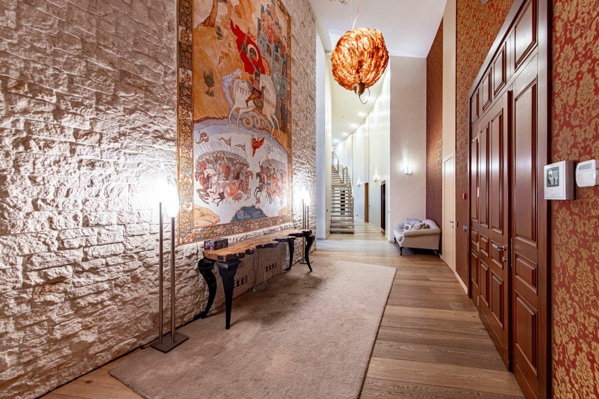 2-этажный коттедж 2 038 м² с отделкой