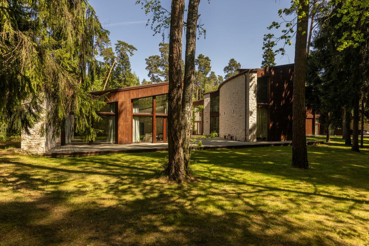 2-этажный коттедж 2 038 м² с отделкой