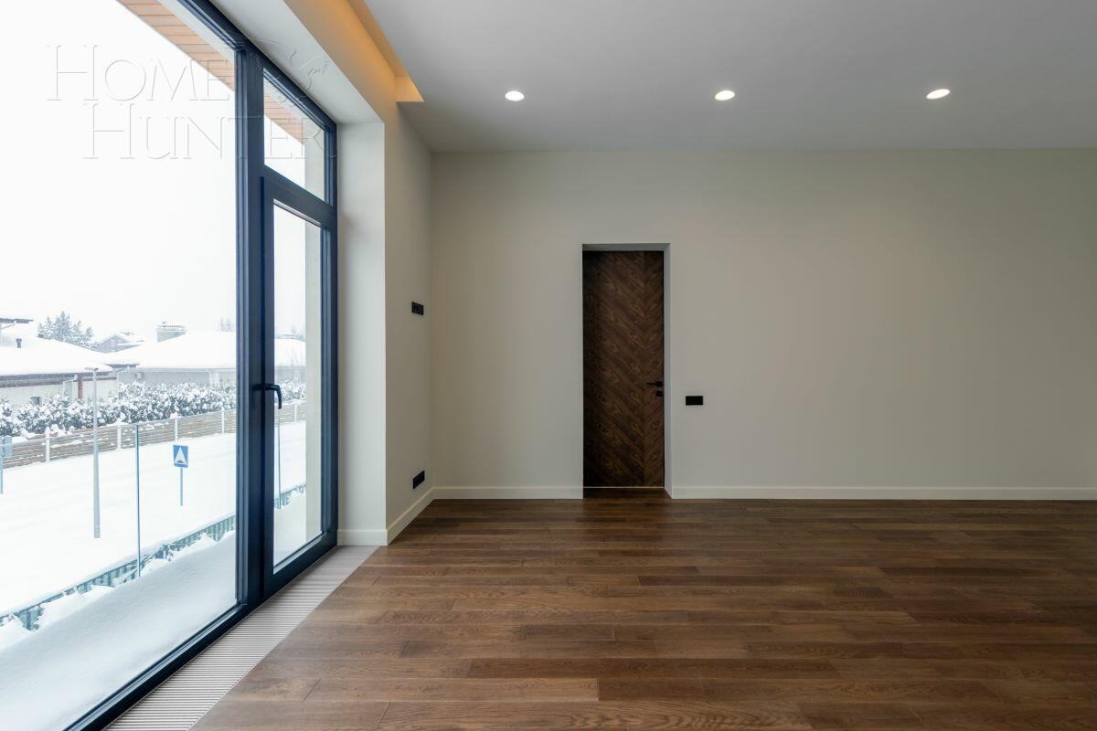 2-этажный коттедж 350 м² с отделкой