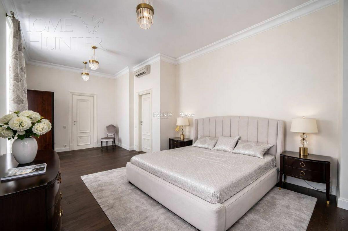 2-этажный коттедж 371 м² с отделкой