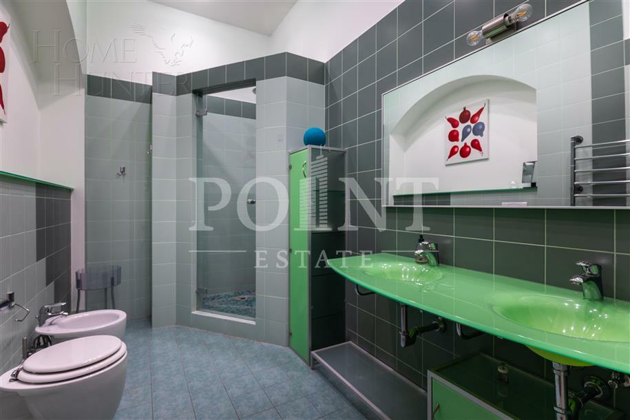 6-КОМН. КВАРТИРА С ОТДЕЛКОЙ 186 М² НА 3 ЭТАЖЕ