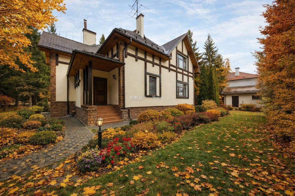 2-этажный коттедж 471 м² с отделкой